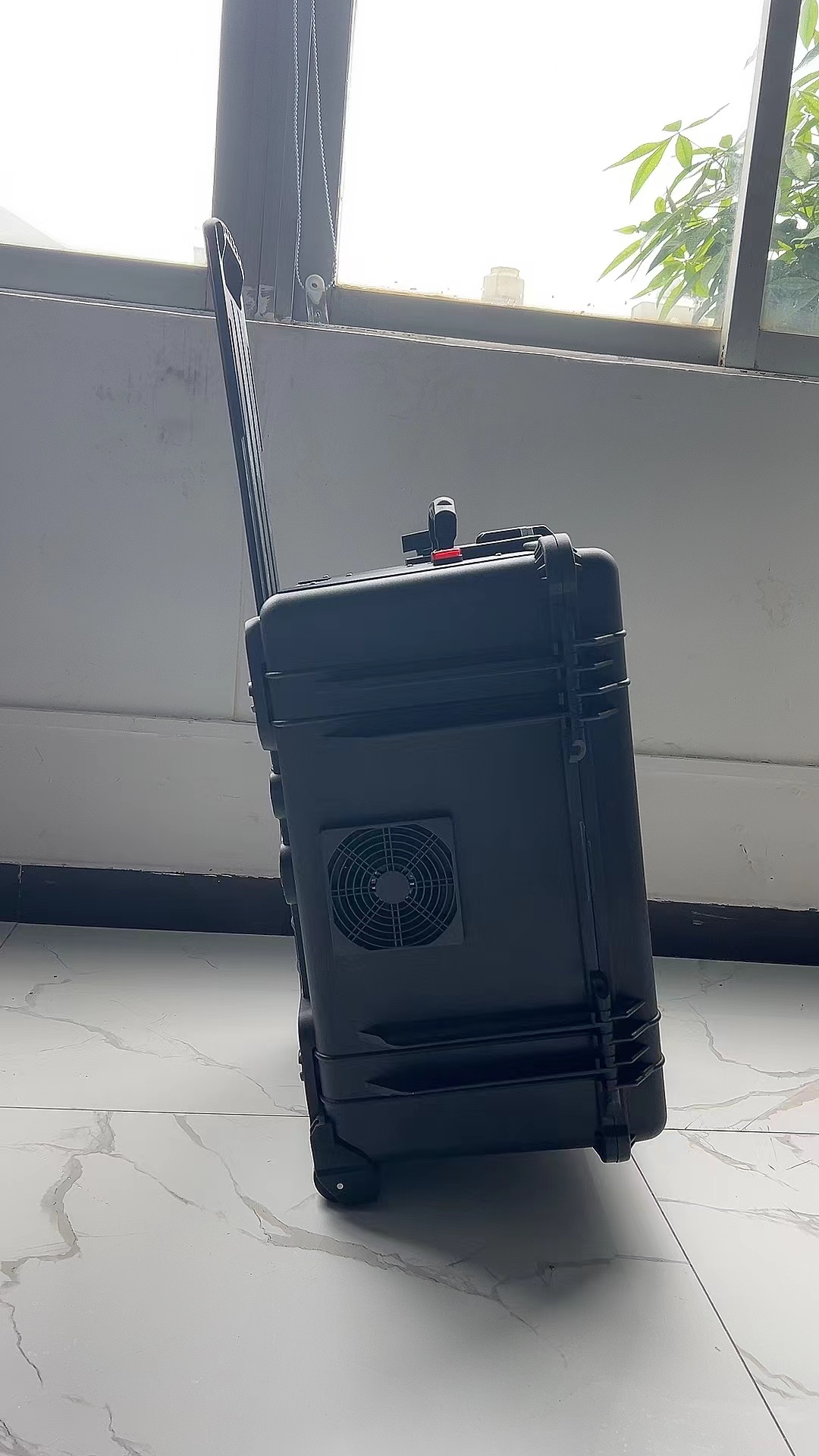 璧山手拉箱型移动通信干扰器